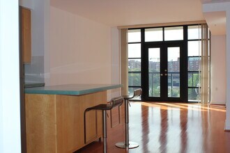 437 New York Ave NW in Washington, DC - Building Photo - Building Photo