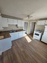 705 S 12th St in Norfolk, NE - Building Photo - Building Photo