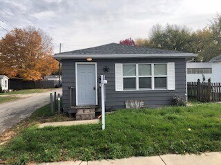 1245 Butler St in Morris, IL - Building Photo