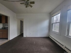 123 Old Turnpike Rd, Unit 2C in Bloomingburg, NY - Foto de edificio - Building Photo