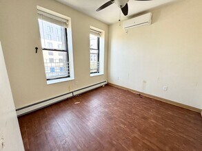 13 Ruggles St in Boston, MA - Building Photo - Building Photo