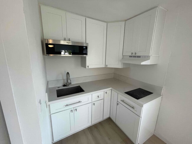 405 Beaumont Dr in Vista, CA - Building Photo - Building Photo