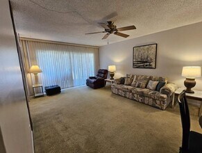 2211 Belleair Rd in Clearwater, FL - Building Photo - Building Photo