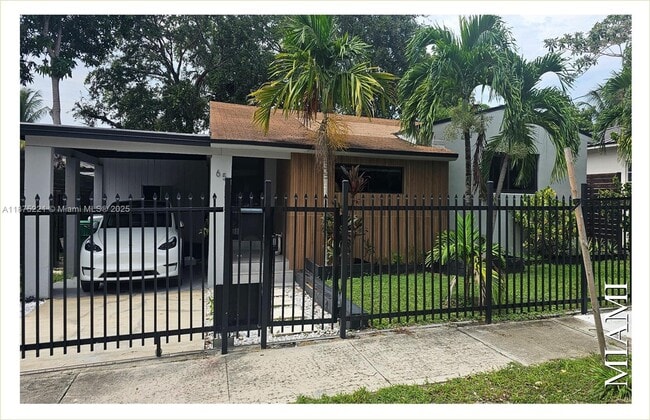 65 NE 68th St in Miami, FL - Building Photo - Building Photo