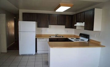 3377 Gypsum Rd in Reno, NV - Building Photo - Building Photo