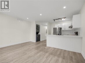 718 Cannon St E in Hamilton, ON - Building Photo - Building Photo