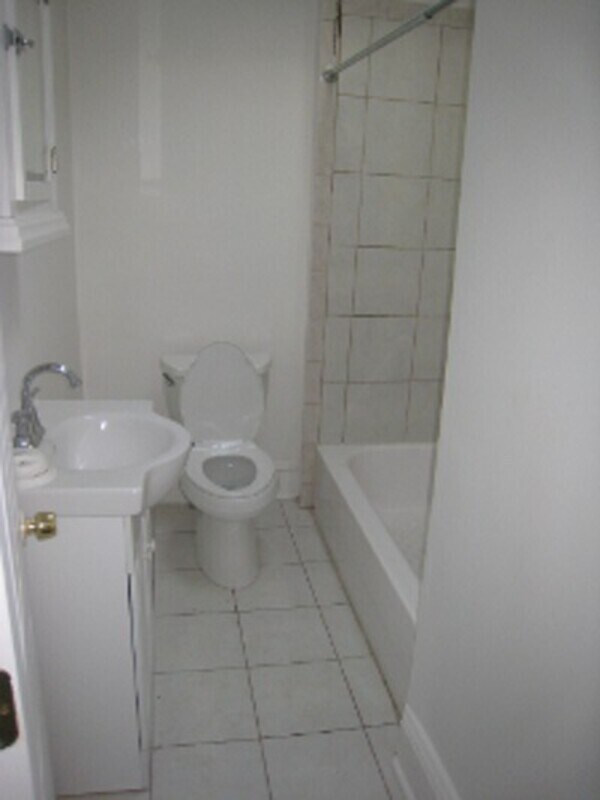 5958 N 21st St in Philadelphia, PA - Building Photo - Building Photo
