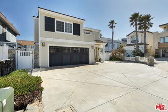 1410 Marine Way in Oxnard, CA - Building Photo - Building Photo