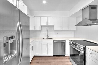 3265 Virginia St in Miami, FL - Building Photo - Building Photo