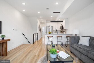 3108 Clifford St in Philadelphia, PA - Building Photo - Building Photo