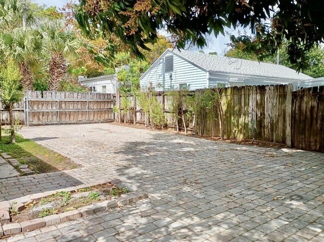 205 S Federal Hwy in Lake Worth Beach, FL - Building Photo - Building Photo