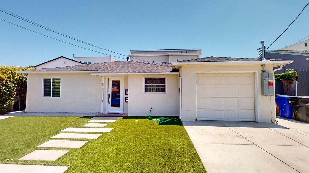 5223 Tipton St in San Diego, CA - Building Photo