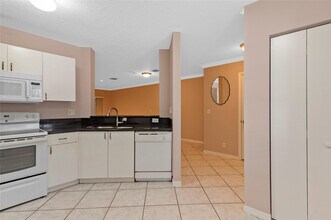 1186 SW 44th Ave in Deerfield Beach, FL - Building Photo - Building Photo