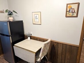 915 N Broadway, Unit The Nest in Rochester, MN - Building Photo - Building Photo