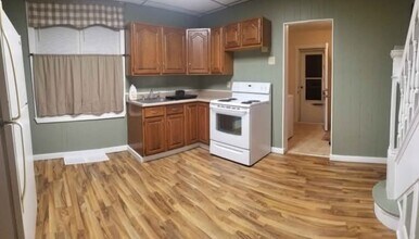 205 Jobes St in Elco, PA - Building Photo - Building Photo