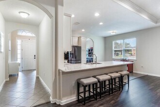 329 Lake Vista Dr in Auburndale, FL - Building Photo - Building Photo