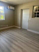 630 E 32nd St in Hialeah, FL - Building Photo