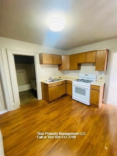 property at 527 Merritt Ave