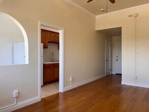 3005 Main St, Unit 209 in Santa Monica, CA - Foto de edificio - Building Photo