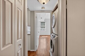 15 Pickering Ct in Germantown, MD - Building Photo - Building Photo