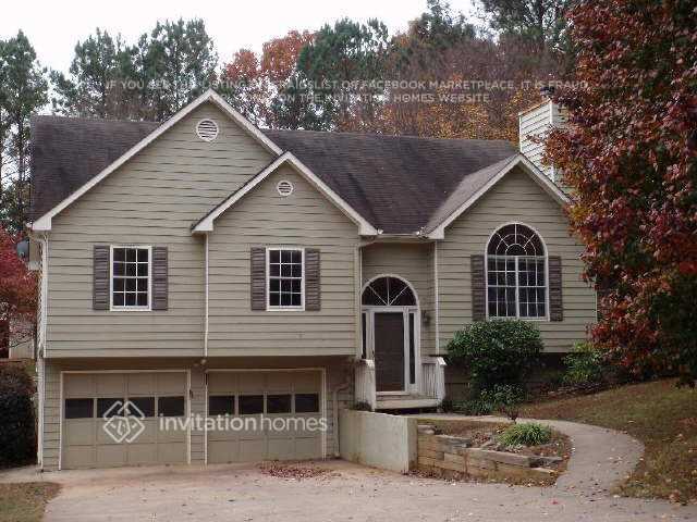 157 N Springs Ct in Acworth, GA - Foto de edificio