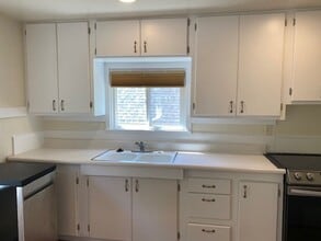 171 Alida St in Ashland, OR - Building Photo - Building Photo