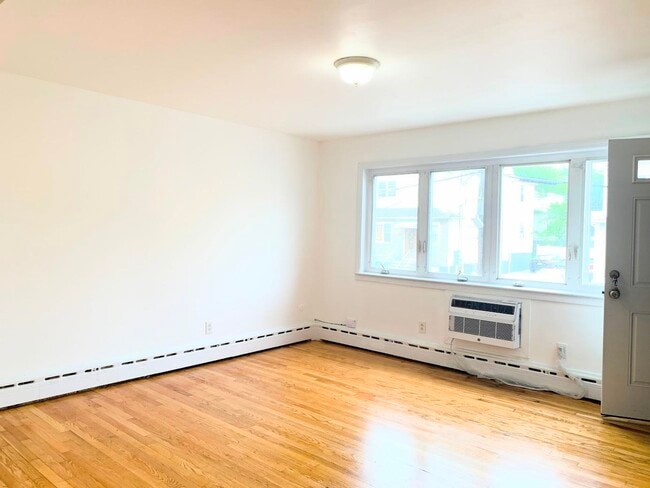 1518 38th St in North Bergen, NJ - Building Photo - Building Photo