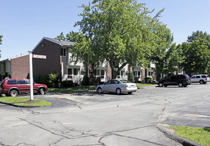 Redwood Terrace Apartments