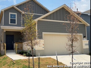 204 Kinsley Wy in New Braunfels, TX - Building Photo - Building Photo