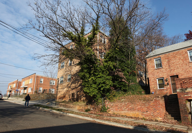 Astor Place Apartments in Washington, DC - Building Photo - Building Photo