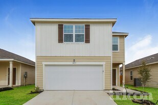 14633 Maple Ter in San Antonio, TX - Building Photo