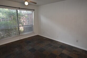 6718 Eastridge Dr, Unit Unit 6 in Dallas, TX - Building Photo - Building Photo