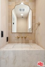 2049 Watson St in Glendale, CA - Building Photo - Building Photo