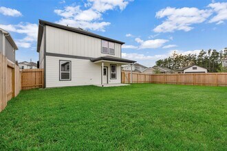 21407 Austell Pond Dr in Porter, TX - Building Photo - Building Photo