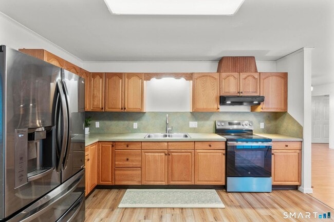 property at 125 Birchwood Dr