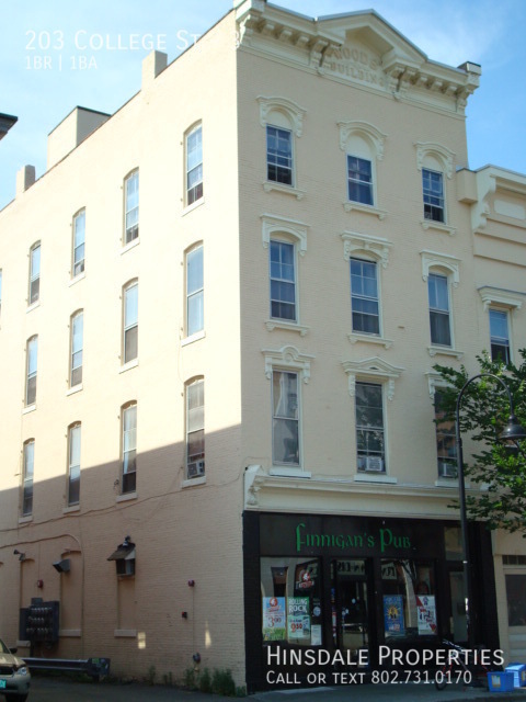 203 College St in Burlington, VT - Building Photo