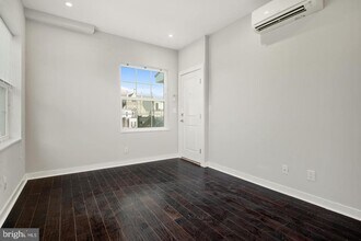 17 S 44th St in Philadelphia, PA - Building Photo - Building Photo