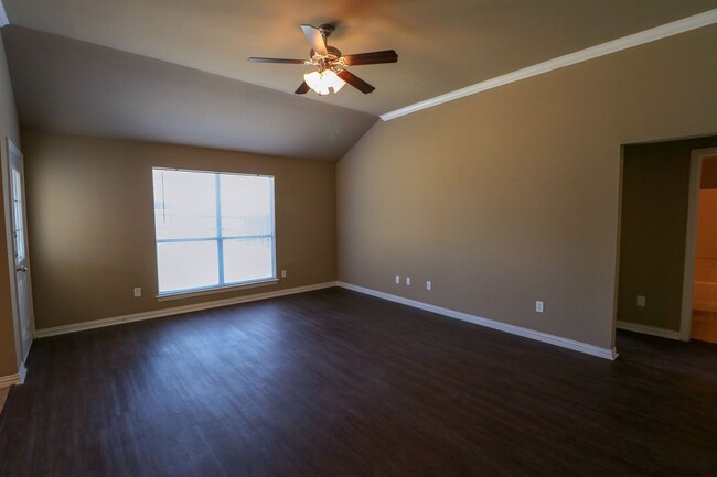 676 Paso Fino St-Unit -Paso Fino 676 in Waco, TX - Foto de edificio - Building Photo