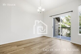 2575 S Syracuse Way in Denver, CO - Building Photo - Building Photo