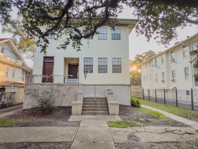 property at 2229 Napoleon Ave