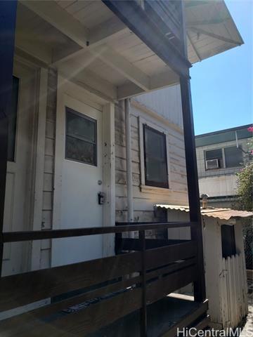 property at 1703 S Beretania St.