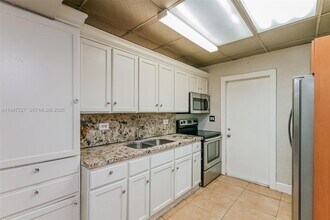 16410 NW 20th Ave in Opa Locka, FL - Building Photo - Building Photo