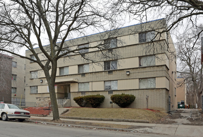 Wells Street Apartments in Milwaukee, WI - Building Photo - Building Photo