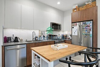 1319 NW 85th St in Seattle, WA - Building Photo - Building Photo