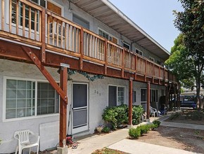 Columbia Apartments in Sunnyvale, CA - Foto de edificio - Building Photo