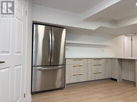 39 Silversted Dr in Toronto, ON - Building Photo