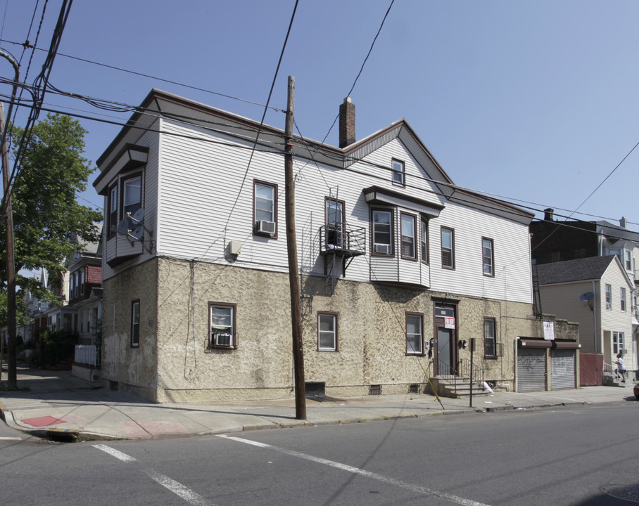 601 Marshall St in Elizabeth, NJ - Building Photo