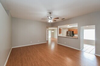 11090 Stanley Steamer Ln in Jacksonville, FL - Building Photo - Building Photo