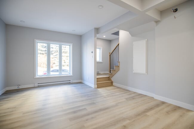 54 Rue de Verdun in Gatineau, QC - Building Photo - Building Photo