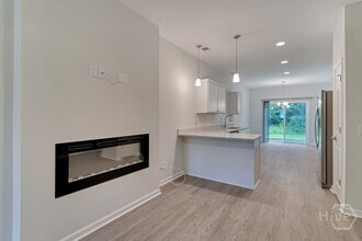 146 Bellasera Wy in Richmond Hill, GA - Building Photo - Building Photo